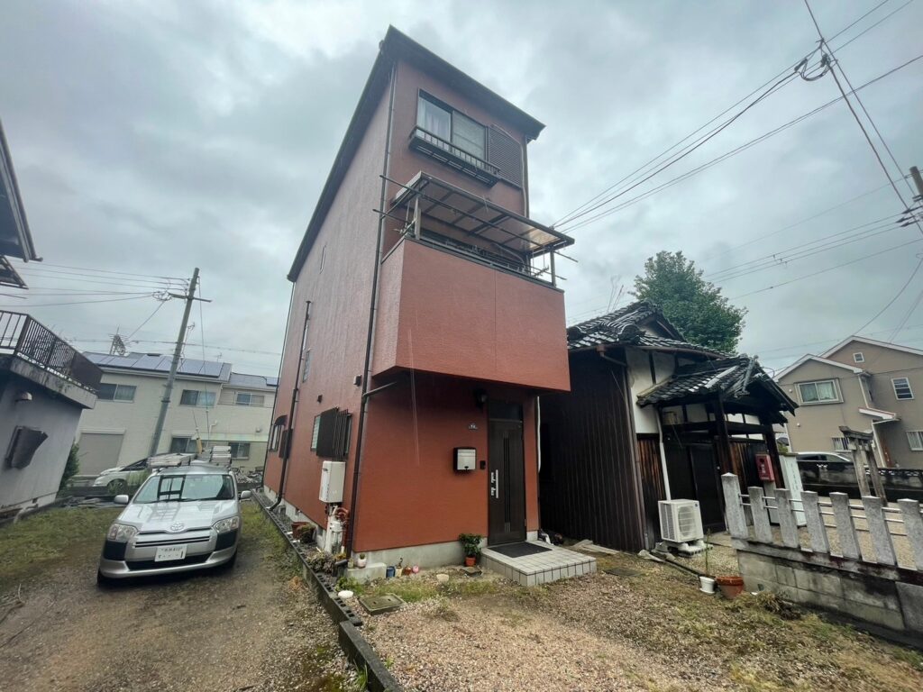 R6.10/21　桜井市　H様邸　ベランダポリカ張り替え、フード工事